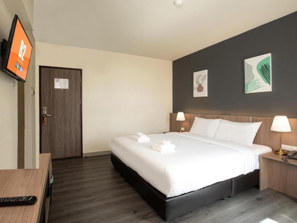B2 Mae Sot Boutique & Budget Hotel Tak Buitenkant foto