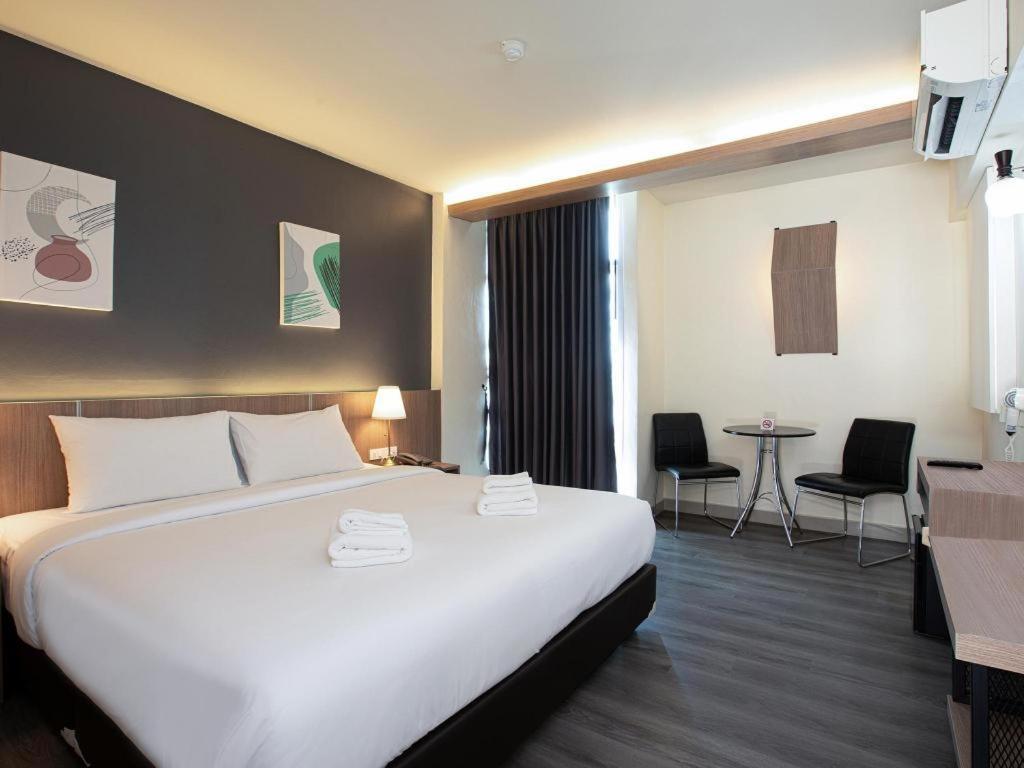 B2 Mae Sot Boutique & Budget Hotel Tak Buitenkant foto