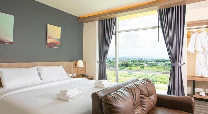 B2 Mae Sot Boutique & Budget Hotel Tak Buitenkant foto