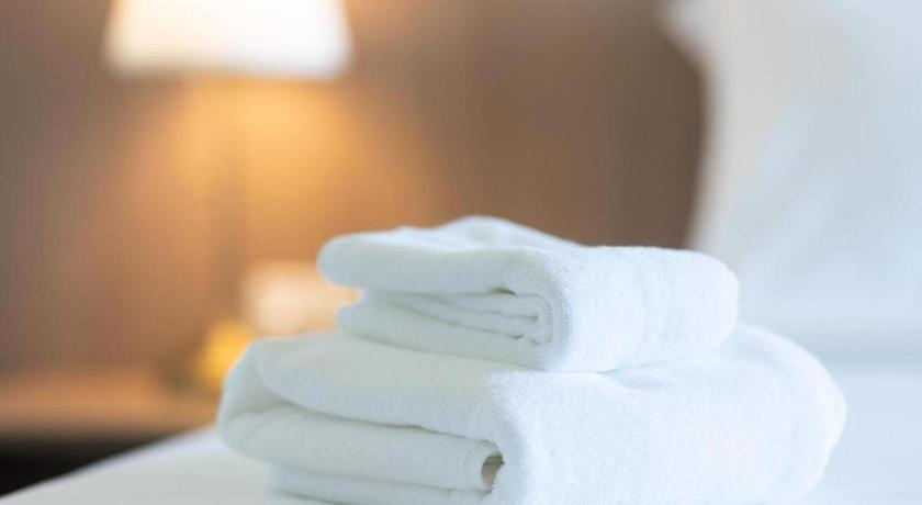 B2 Mae Sot Boutique & Budget Hotel Tak Buitenkant foto