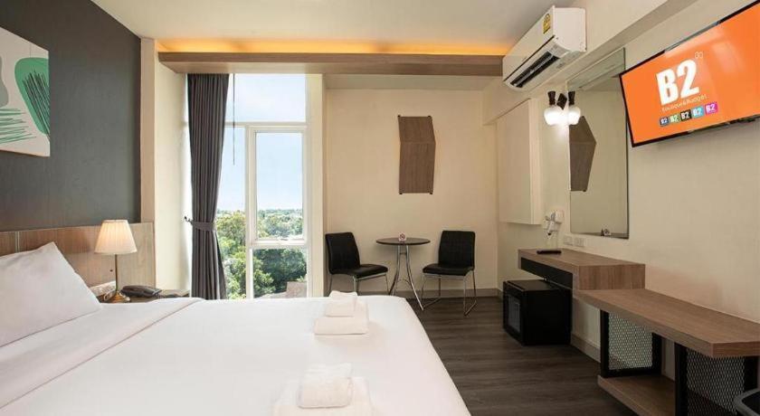 B2 Mae Sot Boutique & Budget Hotel Tak Buitenkant foto